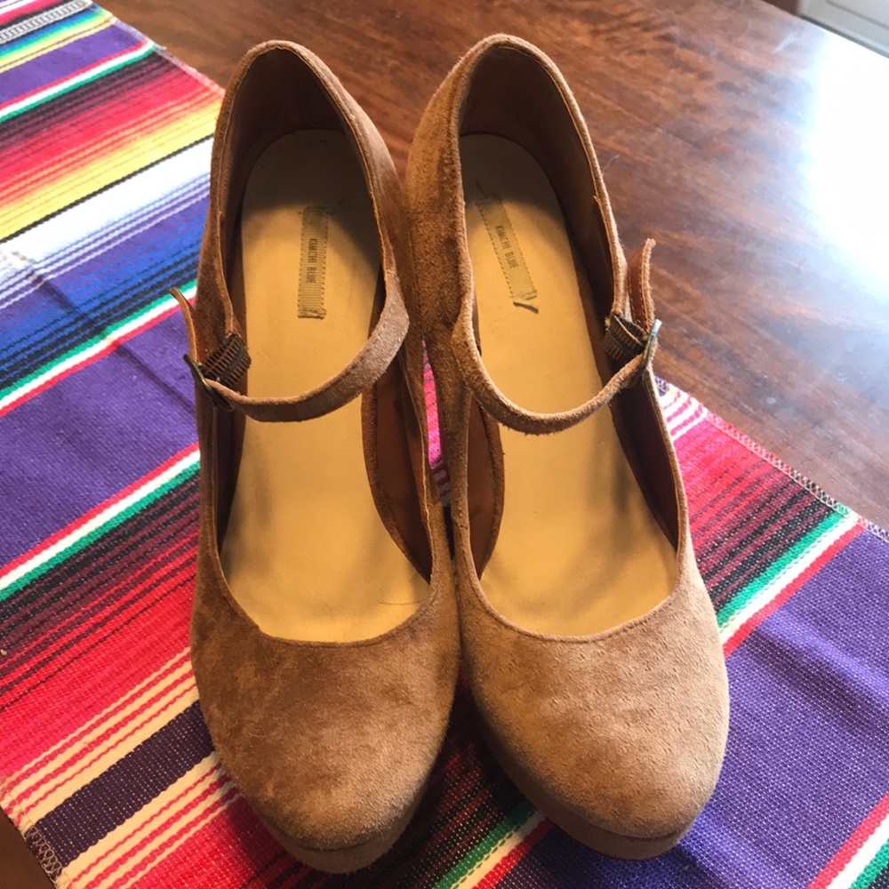 Tan Stunners!